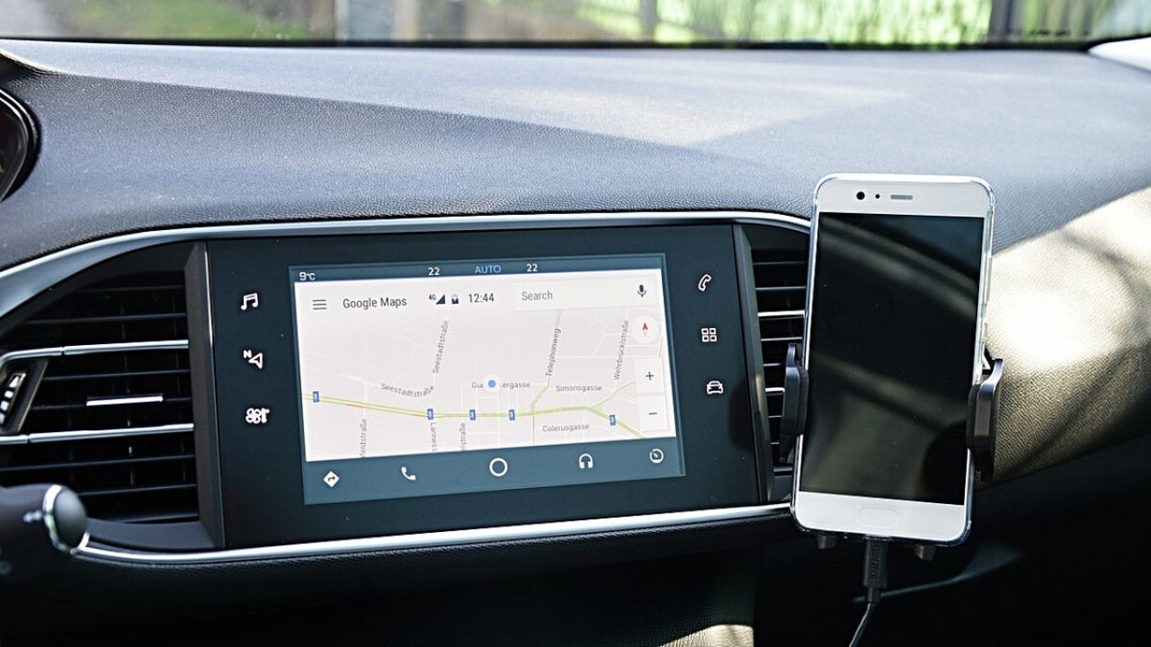 Google Patches Android Auto To Fix Unpopular Dark Mode Bug Softonic