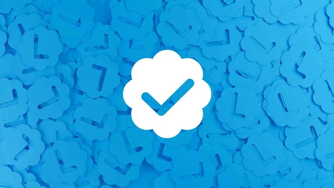 Do you pay to get verified on Twitter? We have bad news for you.