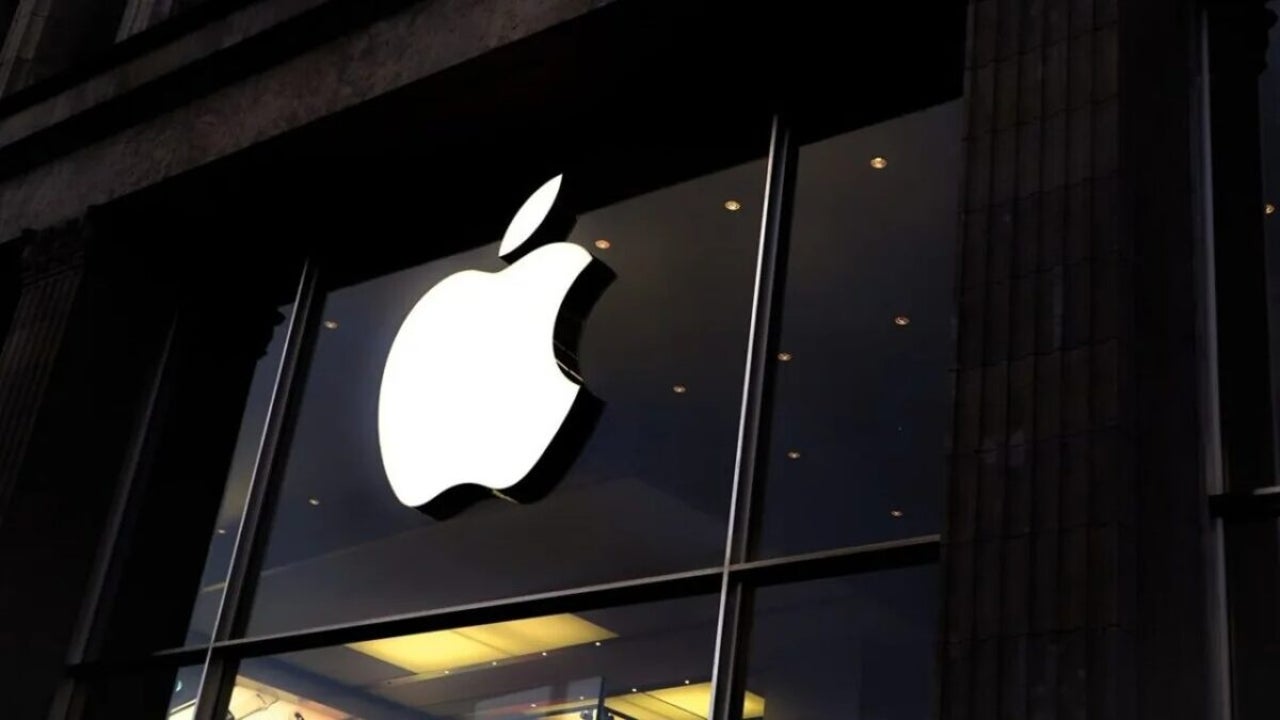 Apple is closing its iOS Developer University Program, where it trained developers for iOS apps