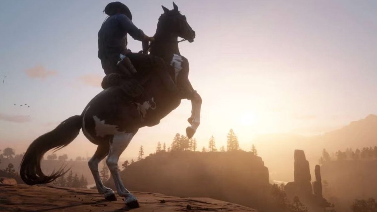 Rockstar continues to support Red Dead Redemption 2 online mode with monthly updates