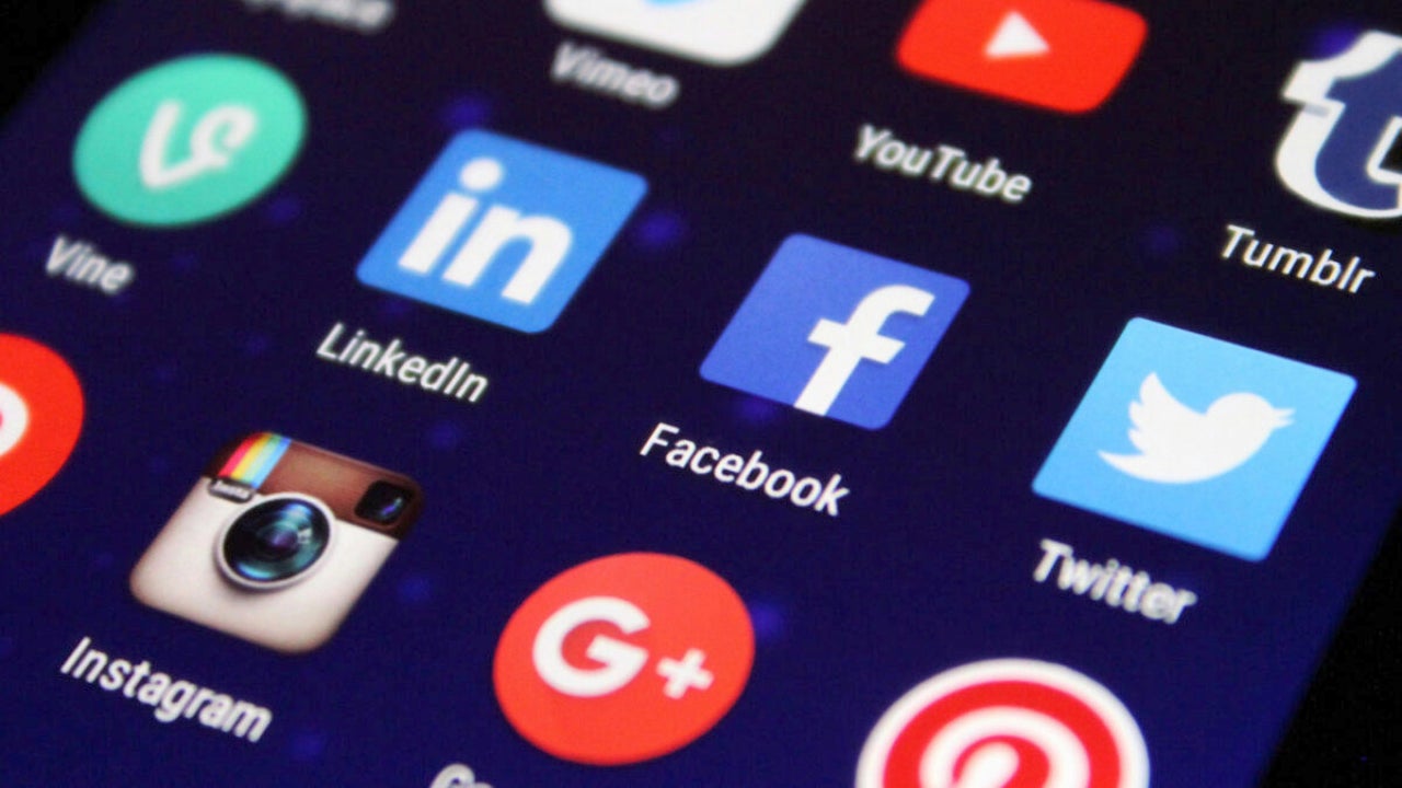 Can AI replace the Social Media Manager? It seems so