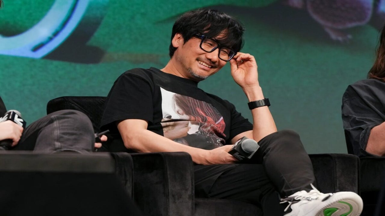 Control updates to version 1.30 with a great novelty: Hideo Kojima