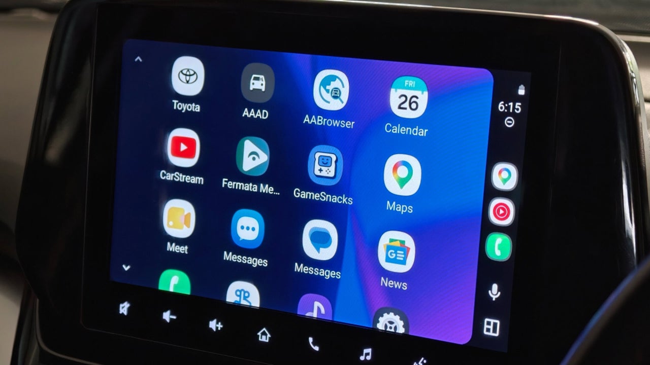 Google Maps for Android Auto beta hints at a darker map