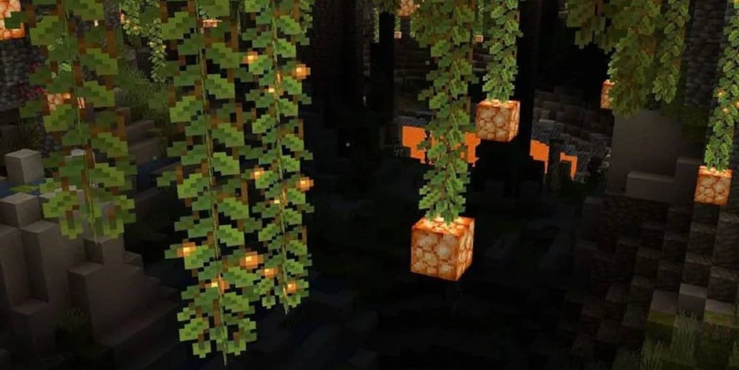What do Glow Berries do in Minecraft