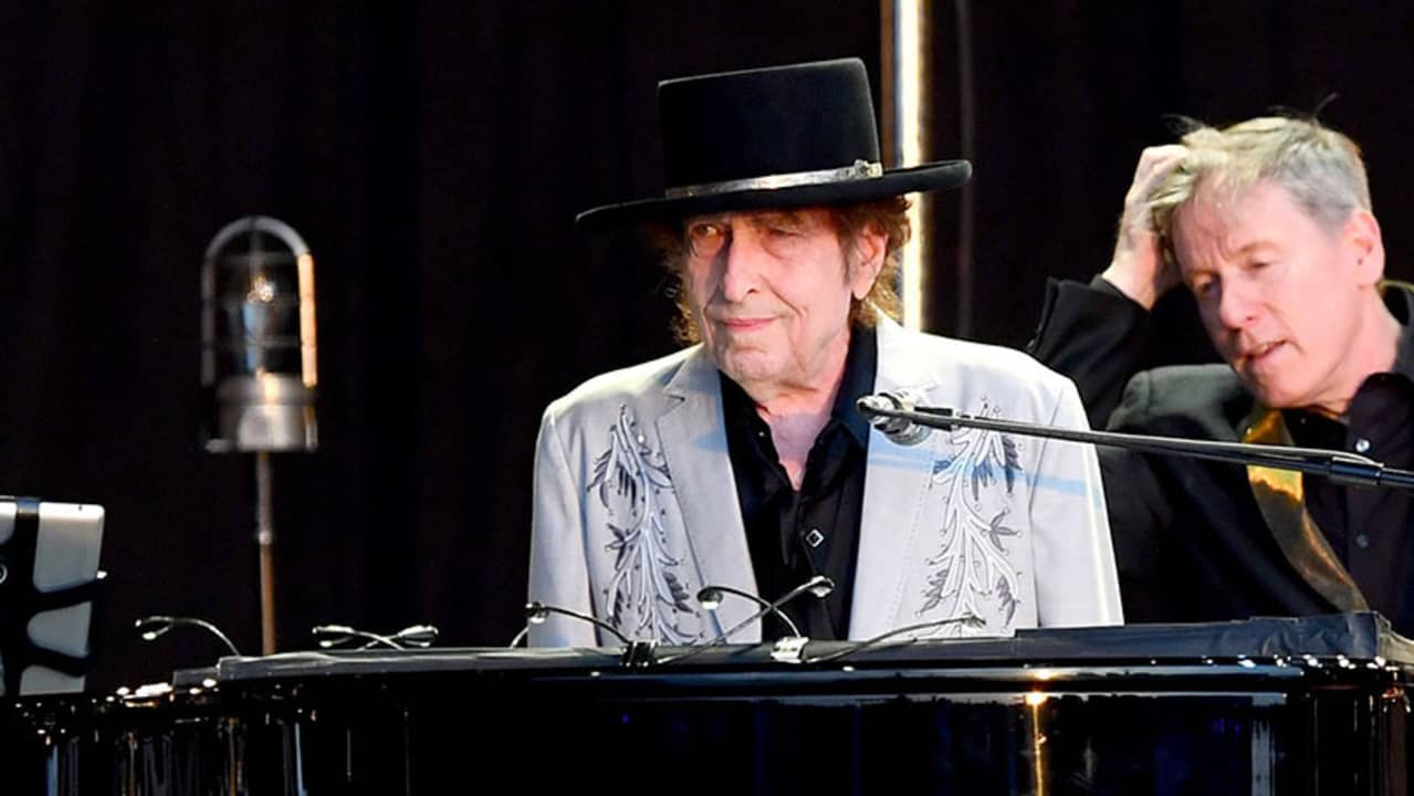Watch Bob Dylan on tour in 2023